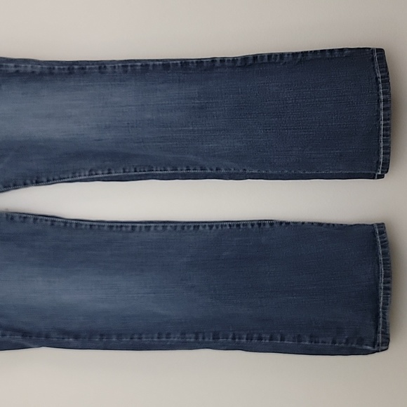 Common Genes Faded Blue Jeans Slightly Distressed 16W - Picture 3 of 14